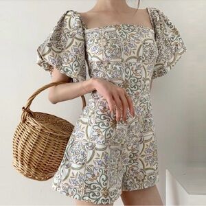 Off-shoulder Puff Sleeve Romper
